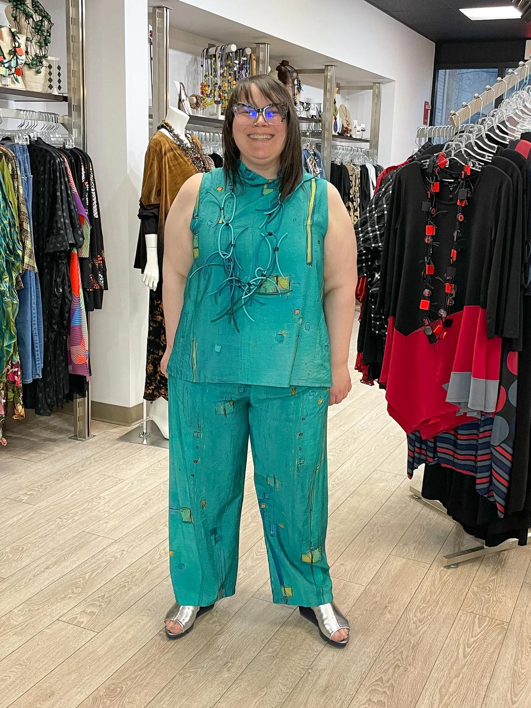 3 Potato Art Print Sleeveless Mock Neck Top, Teal Multi