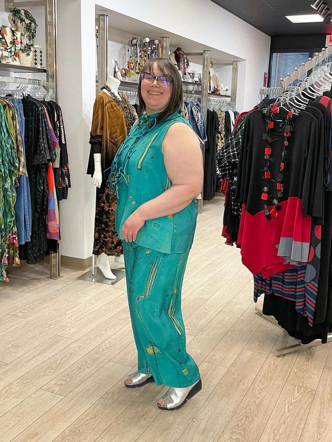 3 Potato Art Print Sleeveless Mock Neck Top, Teal Multi