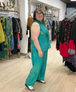 3 Potato Art Print Sleeveless Mock Neck Top, Teal Multi