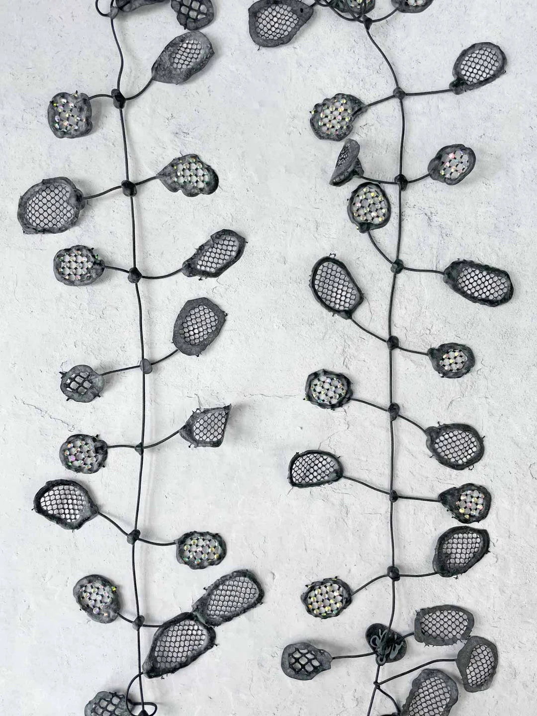 Annemieke Broenink Annemieke Broenink Glitter Lace Poppy Necklace, Black