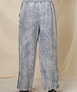 Beau Jours Deena Pant, Riverside