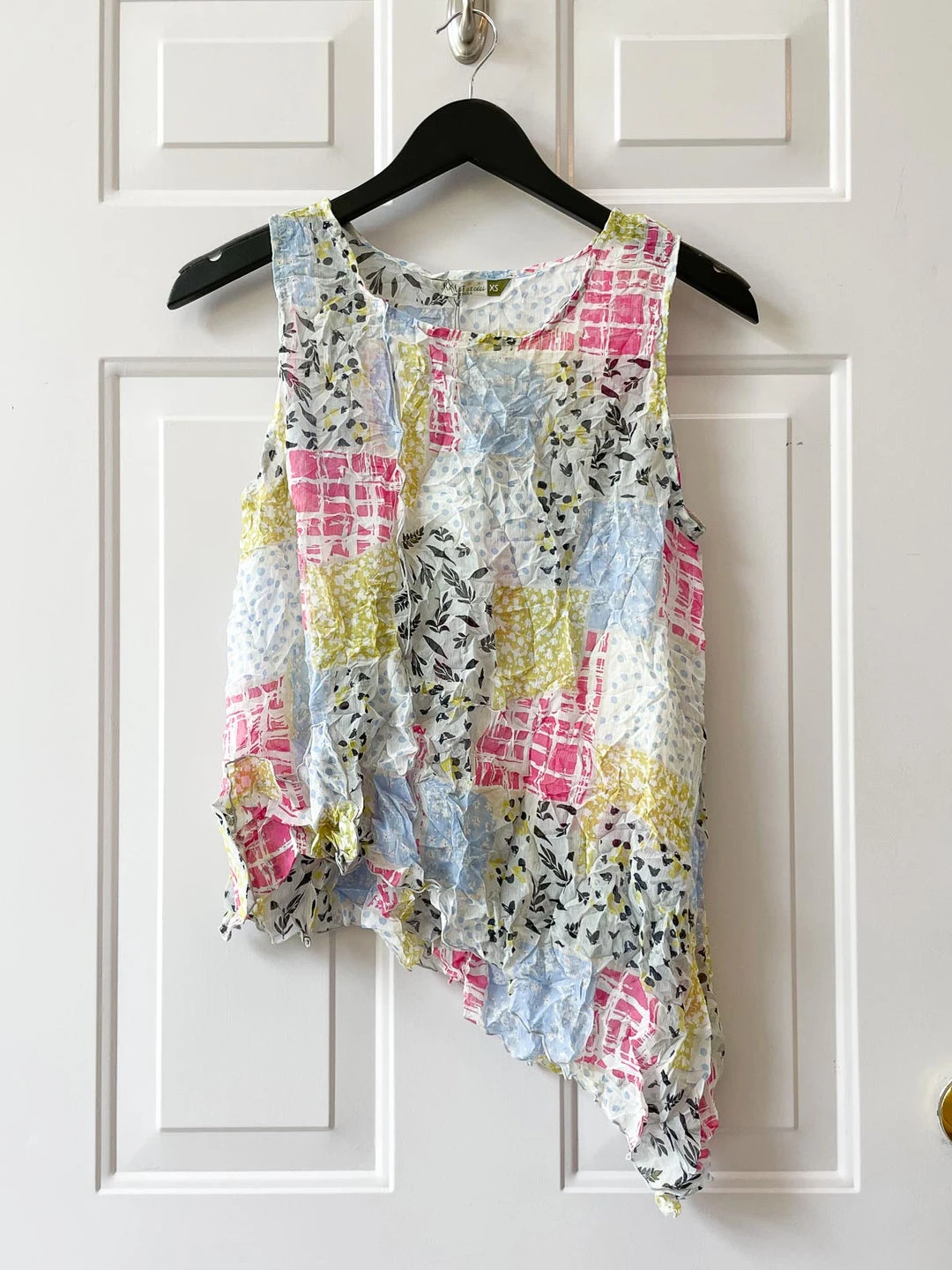 Chalet Eleanor Tank, Patch