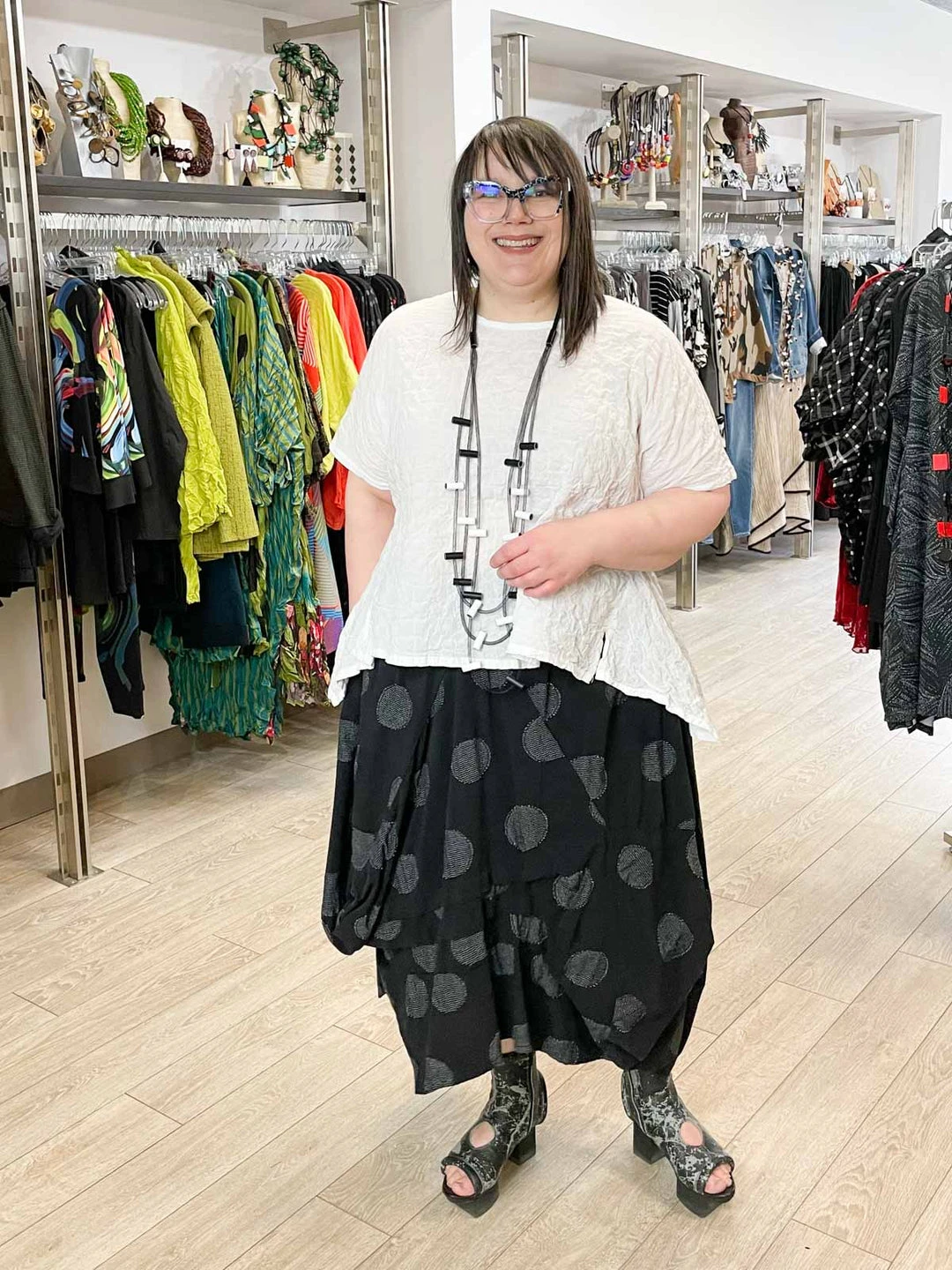 Dress To Kill Dress To Kill Tea Shirt, White Pucker