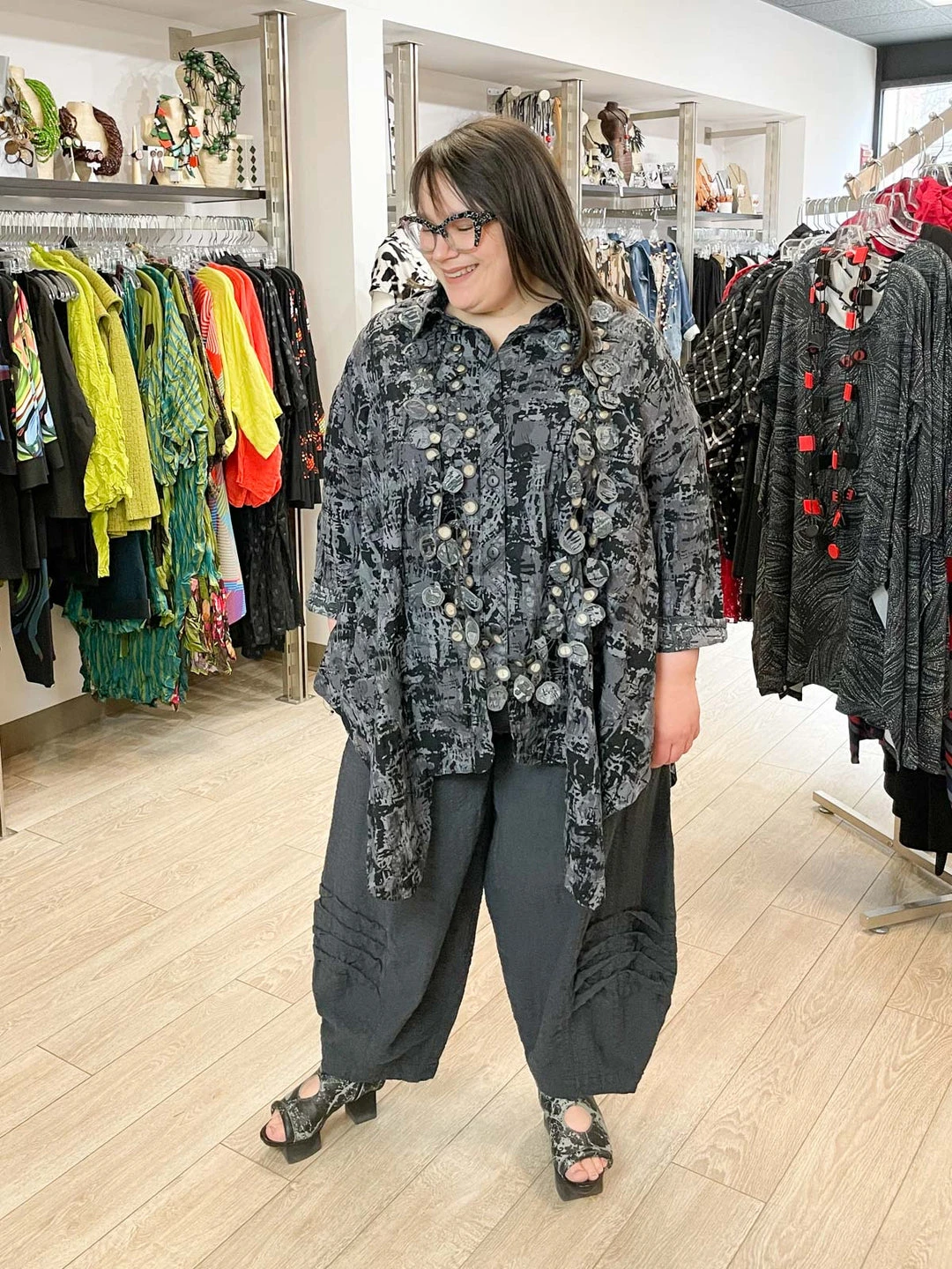 Dress To Kill Step Shirt, Black Grey Abstract Dress To Kill