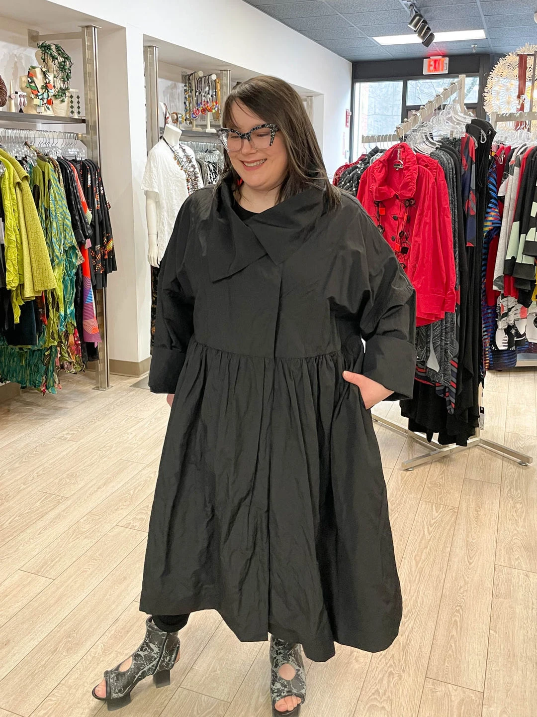 Igor Dobranic Letitia Trenchcoat, Black