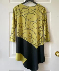 Kozan Dash Tunic, Script