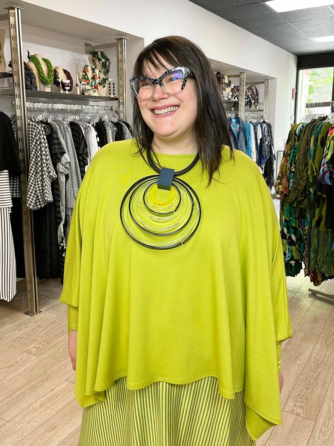 Pure Essence Oversized Poncho Top, Kiwi