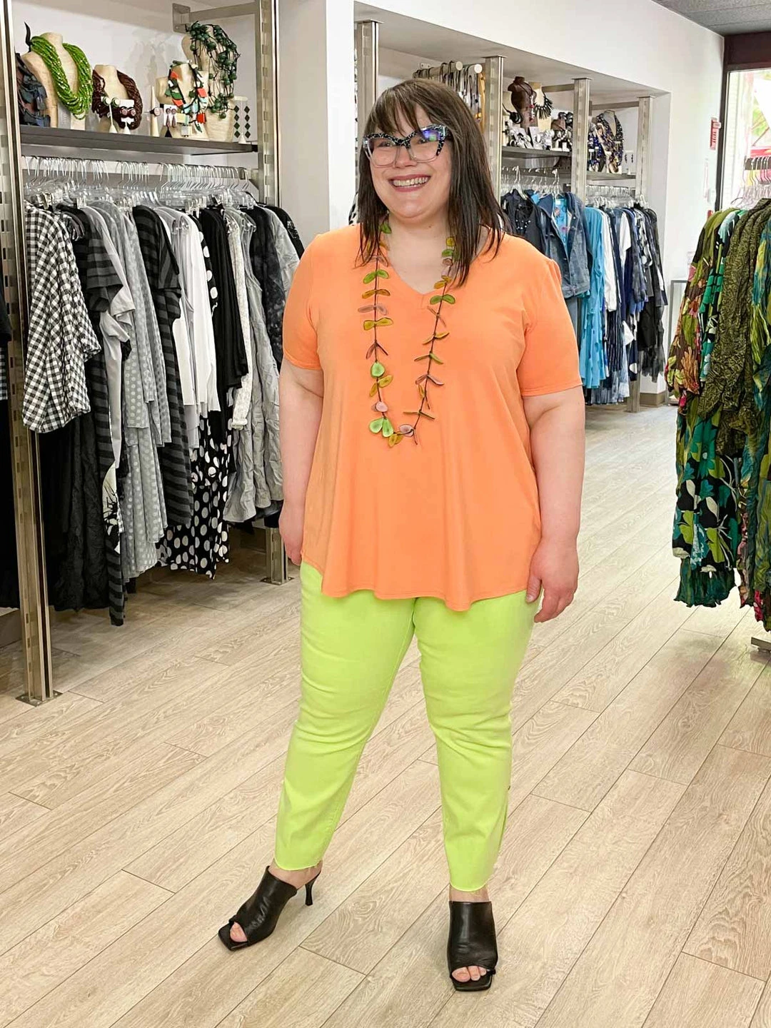 Pure Essence Pure Essence Short Sleeve V-Neck Top, Apricot