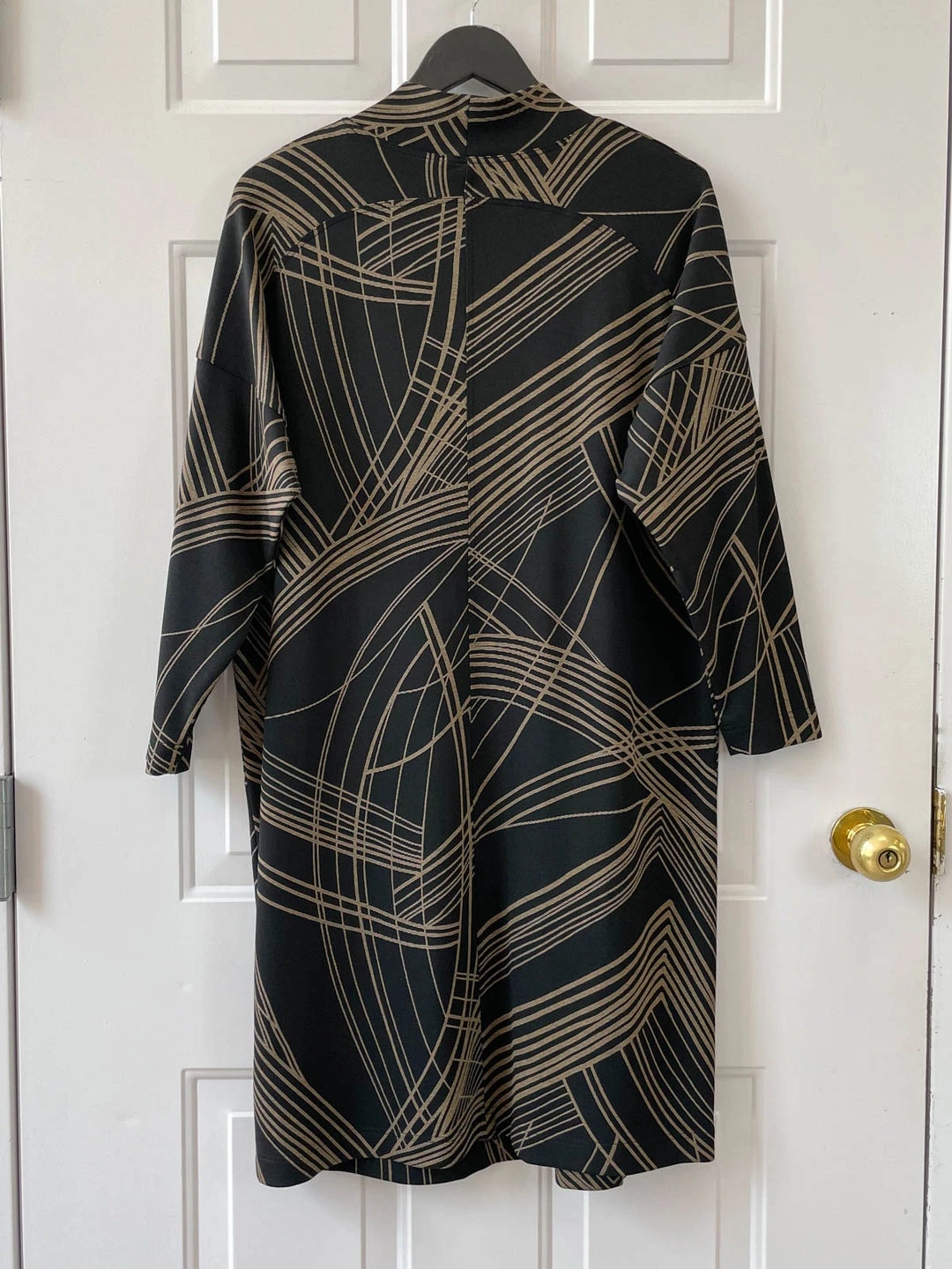 Q'Neel Mock Neck Pocket Slouch Dress, Black/Taupe Q'Neel