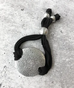 Vestopazzo Textured Round Bracelet Vestopazzo